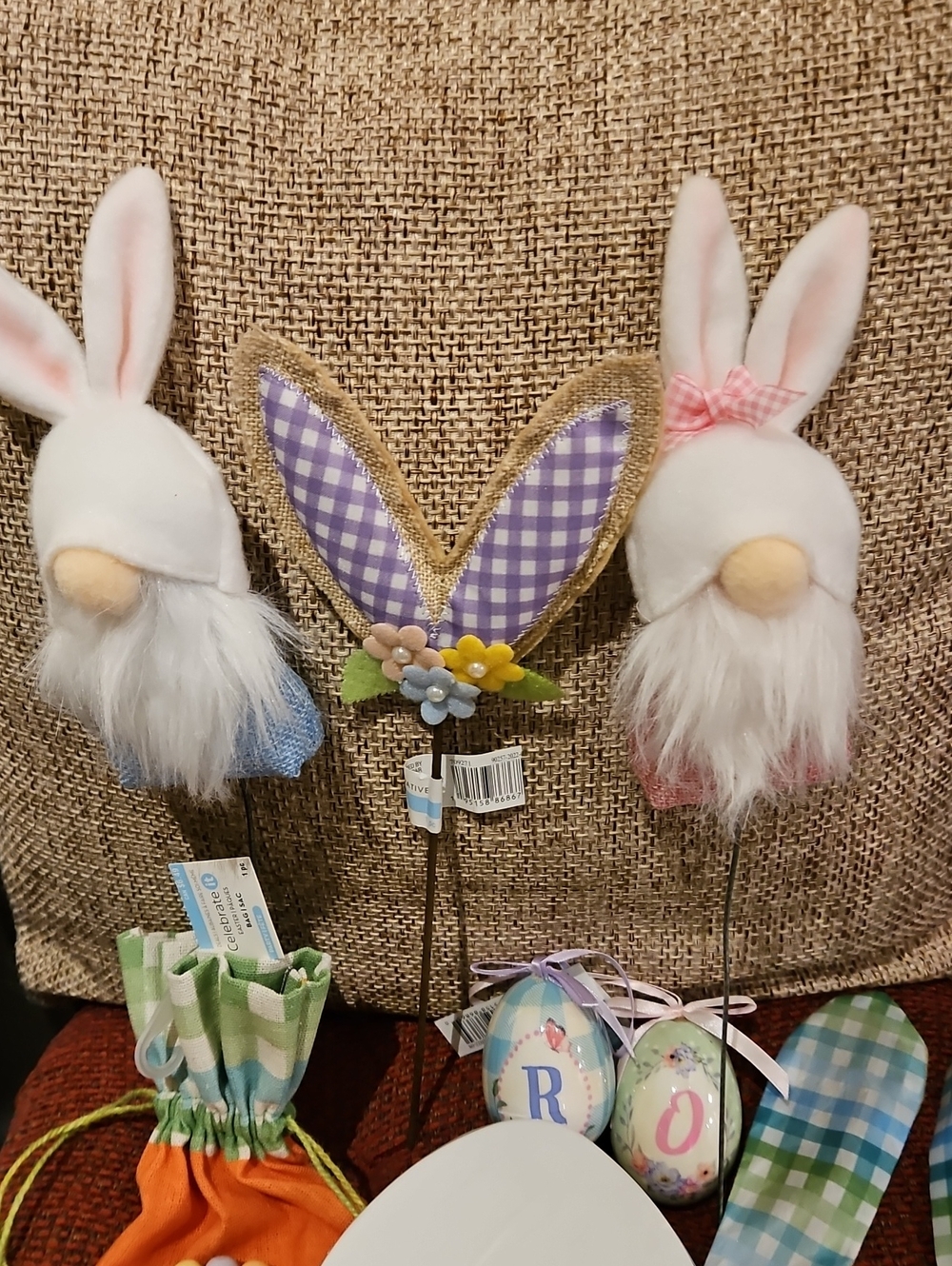 Assorted Easter Items - Picture 2 of 4